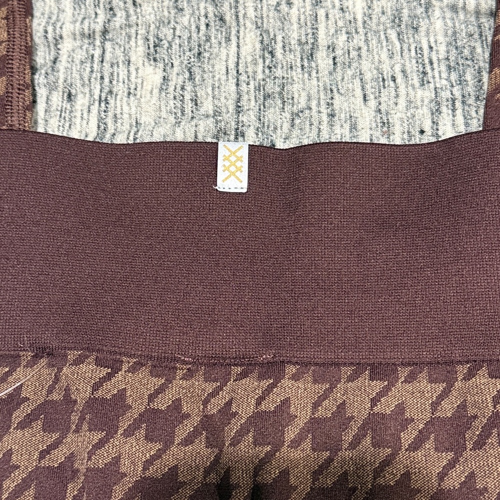 Rhone Brown Berry Houndstooth Leggings - Picture 4 of 5